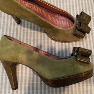 Anthropologie 'Miss Albright' Olive Suede Pumps 6M